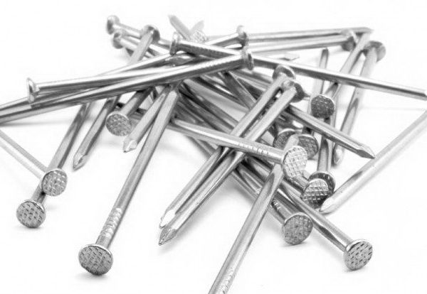 Clavos punta paris